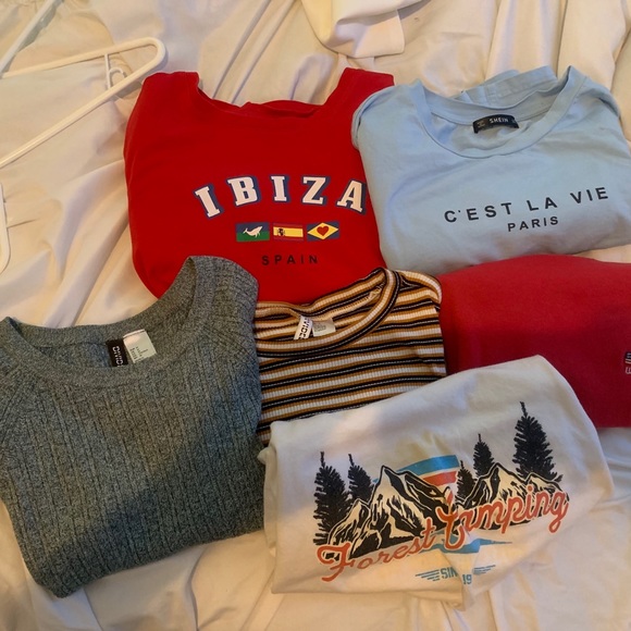 pack of tees !! or selling them separate :)) - Picture 1 of 5